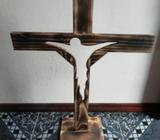Cruz de madera con siuleta en varios tamaños