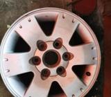 Aros 16 Original de Mitsubishi Cachetona