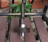 Piñon de Balancin de Bomba de Un Charad