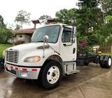 Freightliner 2007 M2 106