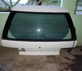 Puerta Trasera de Mitsubishi Colt