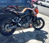 KTM DUKE 200